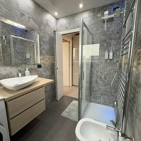 아파트 10 Minutes From Fiera With Large Terrace 밀라노